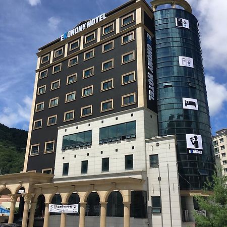 Ekonomy Hotel Jeongseon Esterno foto